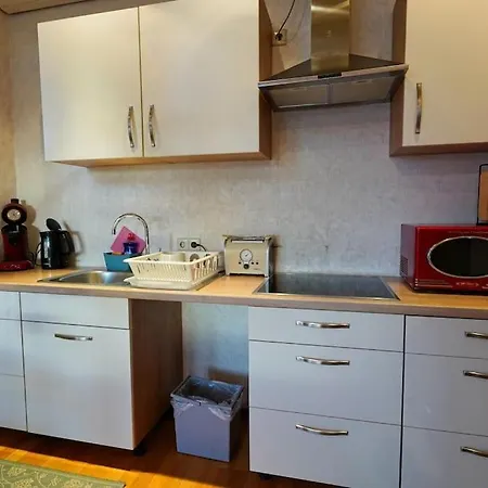 Grosse, Helle Fuer Bis Zu 6 Personen Apartment